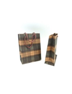 Pochette cadeau motif carreaux 2