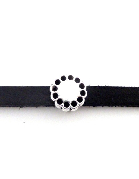 10 Perles passant fleur ronde pour lanière de 6mm en métal argenté