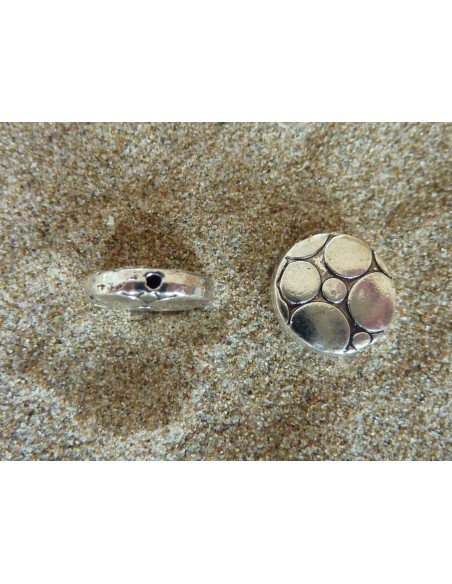 Perles ronde pastille gravé de ronds, disques, ballon en métal argenté