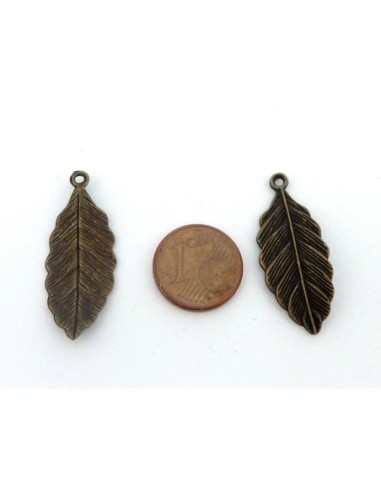 5 Breloques pendentifs feuille 31,5mm en métal de couleur bronze strié