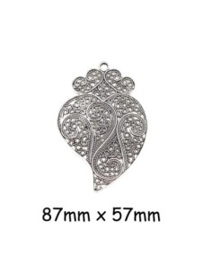 Pendentif argenté feuille en métal filigrane