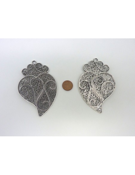 Grand Pendentif argenté feuille en métal filigrane