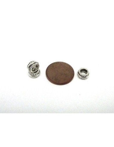 Perle rondelle 7mm en métal argenté strié