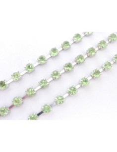 Chaine argenté avec strass vert pâle