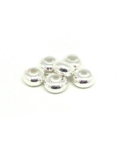 5 Perles rondes applaties 10,5mm en métal argenté strié  à gros trou 4,7mm