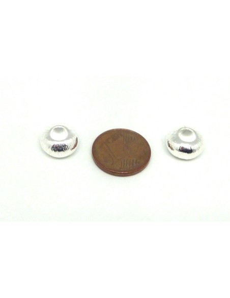 5 Perles rondes applaties 10,5mm en métal argenté strié  à gros trou 4,7mm