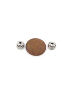 Perle ronde 6mm argenté style ethnique en métal travaillé 2