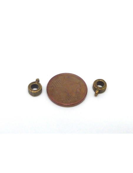 20 bélières en métal de couleur bronze pour cordon de 2,5mm