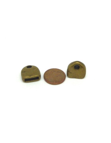2 Embouts pour lanière de 10mm en métal de couleur bronze légèrement martelé