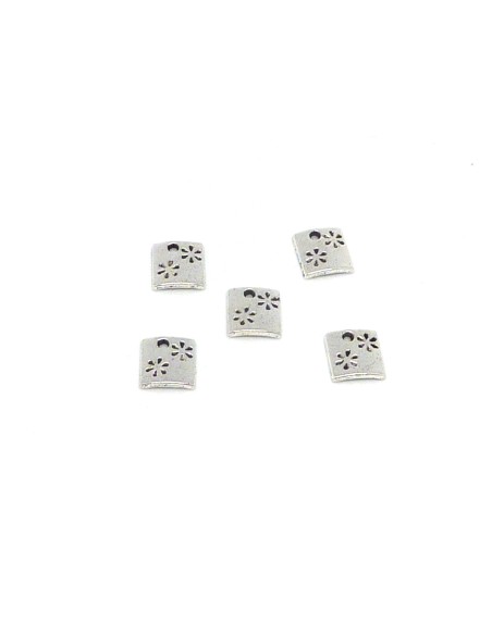 charm métal argente sequin carré