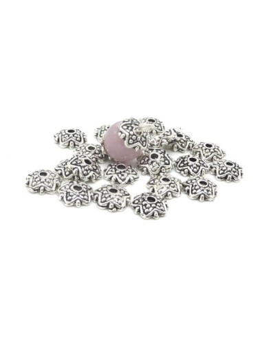 R-20g env. 90 Calottes, coupelles en métal...