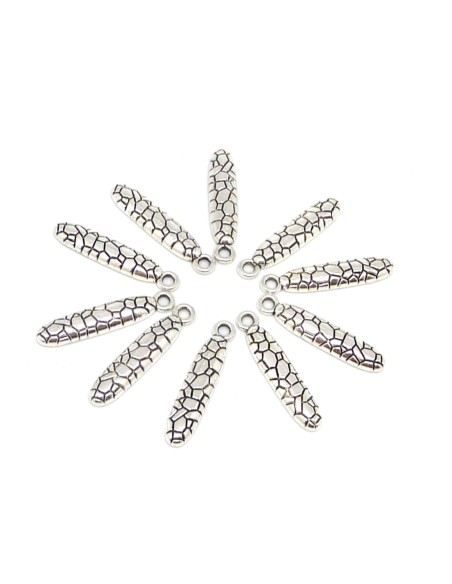 5 Breloques, pendentifs long palet 33,5mm X 7,1mm en métal argenté gravé de formes asymétriques