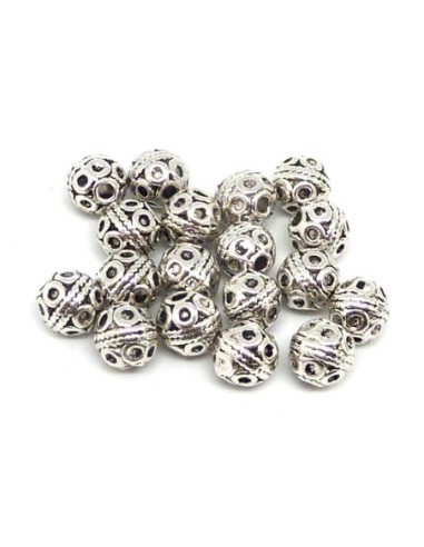 10 Perles en métal argenté ronde 7,8mm travaillé, style ethnique