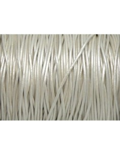 Cordon cuir blanc cassé écru effet nacré craquelé 1,5mm 2