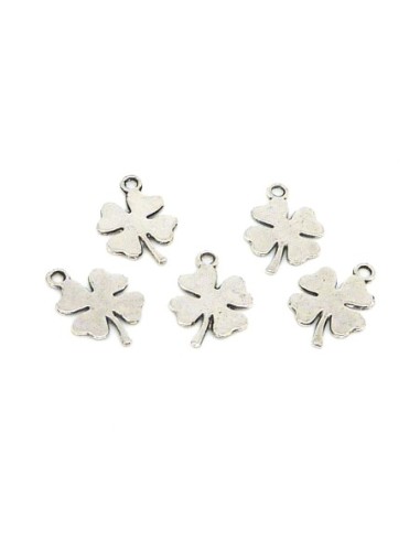 breloque trèfle à 4 feuilles en metal argente