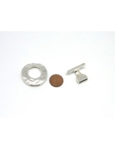 Fermoir crochet toggle pour lanière de 10mm en métal argenté martelé 2