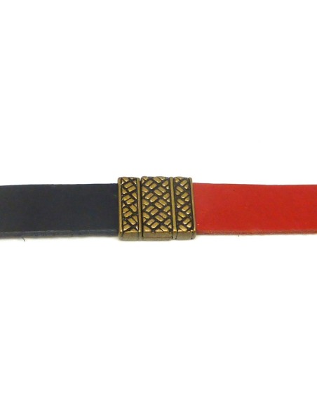 Fermoir aimanté bronze en métal travaillé