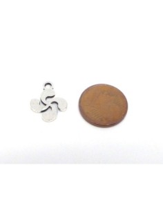Breloque croix basque en métal argenté , pendentif 15,4mm 2