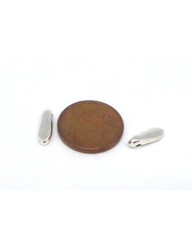 20 petites breloques navette pampille en métal...