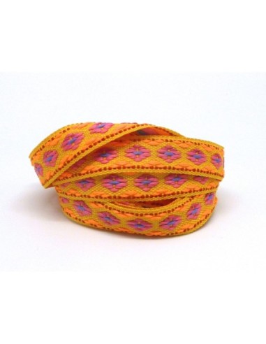 1m ruban ethnique tissé de largeur 12mm motif triangle AZTEQUE de couleur jaune, orange vif, rose et bleu
