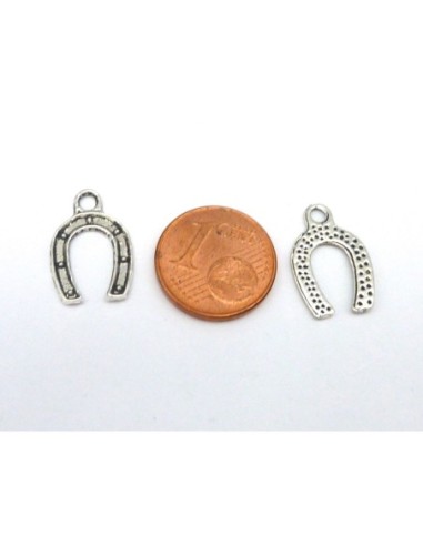 Breloque fer à cheval en métal argenté