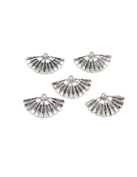Pendentif éventail argenté pas cher en métal