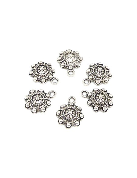 20 breloques sequin fleur travaillé style vintage en métal argenté 15,2mm