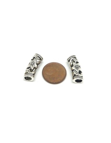 Perle passant tube en métal argenté motif fleur