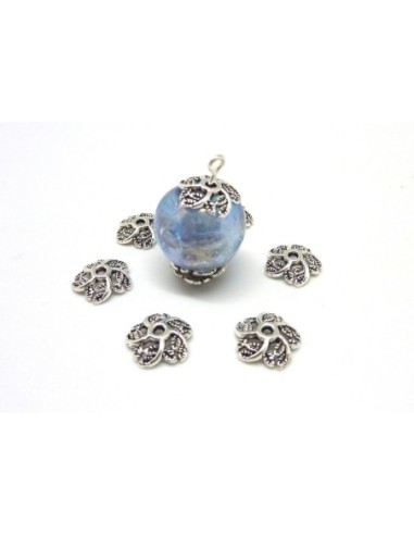 30 Calottes, coupelles en métal argenté travaillées 10,7mm