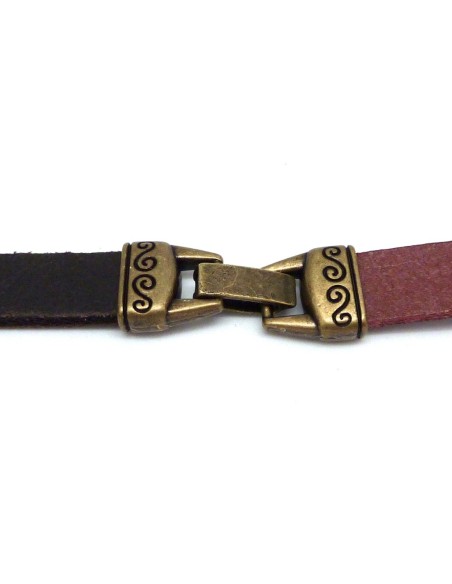 Fermoir clip pour lanière cuir de 10mm en métal ouvragé de couleur bronze style ethnique
