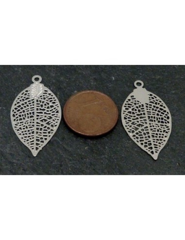 4 Estampes breloques feuille en filigrane très fine, légère et stylisé 28,2mm en métal argenté