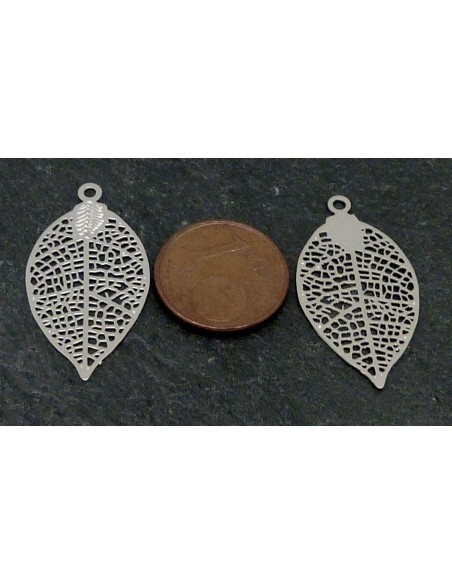 4 Estampes breloques feuille en filigrane très fine, légère et stylisé 28,2mm en métal argenté
