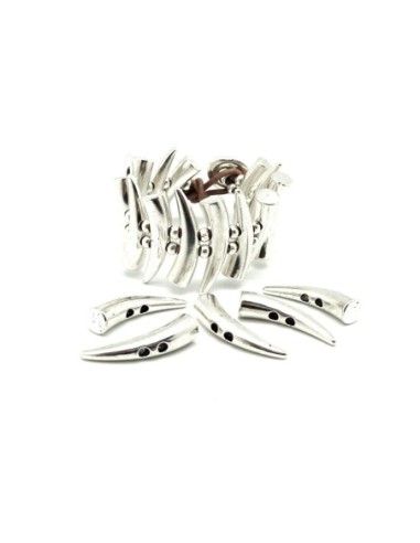 5 Perles 2 trous en forme de défense...