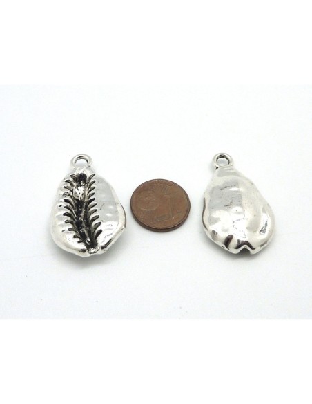 Pendentif coquillage Cauris en métal argenté