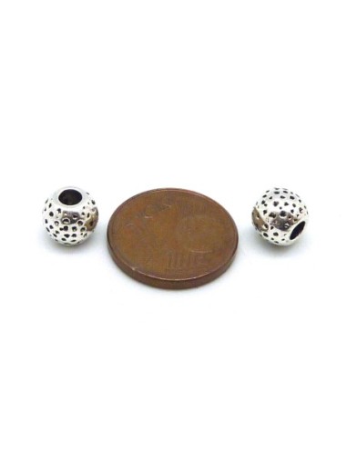 20 Perles ronde gravé de points 7mm en métal argenté