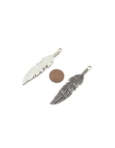 2 Grandes plume pendentif  6,4cm en métal argenté