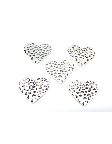 5 Breloques coeur, pendentif 23,6mm en métal argenté martelé