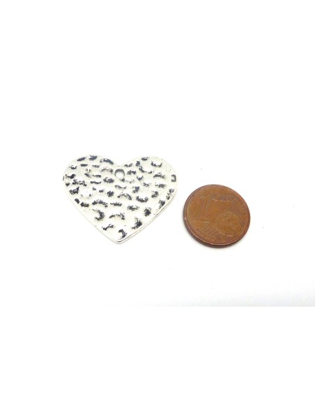 5 Breloques coeur, pendentif 23,6mm en métal argenté martelé
