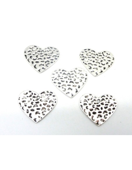 5 Breloques coeur, pendentif 23,6mm en métal argenté martelé