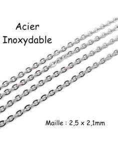Chaine fine en acier inoxydable résistante maillon 2,5 x 2,1mm de couleur argent