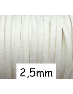 Cordon plat blanc daim synthétique 2,5mm