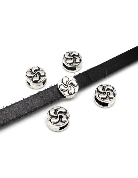 10 Perles passant croix basque slide pour lanière de 6-6,5mm en métal argenté gravé