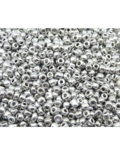 15g soit environ 800 perles de rocaille 2,3mm de couleur argenté en verre