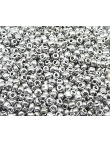 15g soit environ 800 perles de rocaille 2,3mm de couleur argenté en verre