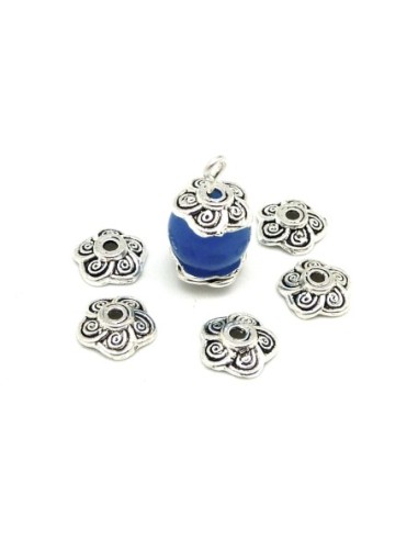 30 Calottes, coupelles en métal argenté motif fleur 8,8mm