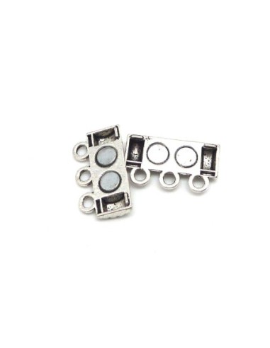 Fermoir multi rangs aimanté 3 anneaux en métal argenté travaillé