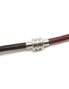 Fermoir aimanté tube cylindrique strié pour cordon de 4mm en métal argenté