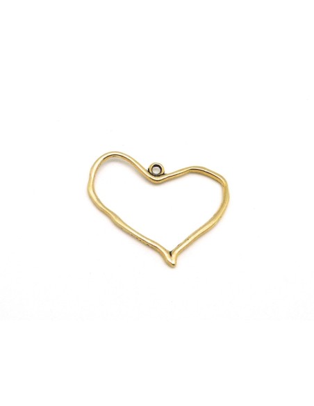 5 Pendentifs coeur évidé en métal doré pâle martelé 37mm