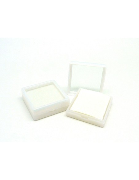 Petits écrins carré 4cm X 4cm X 1,5cm de couleur blanc