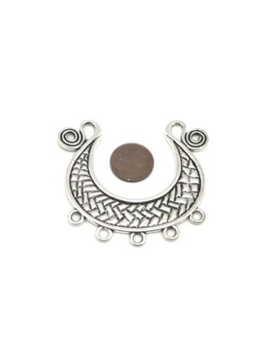 Plastron style ethnique en métal argenté 